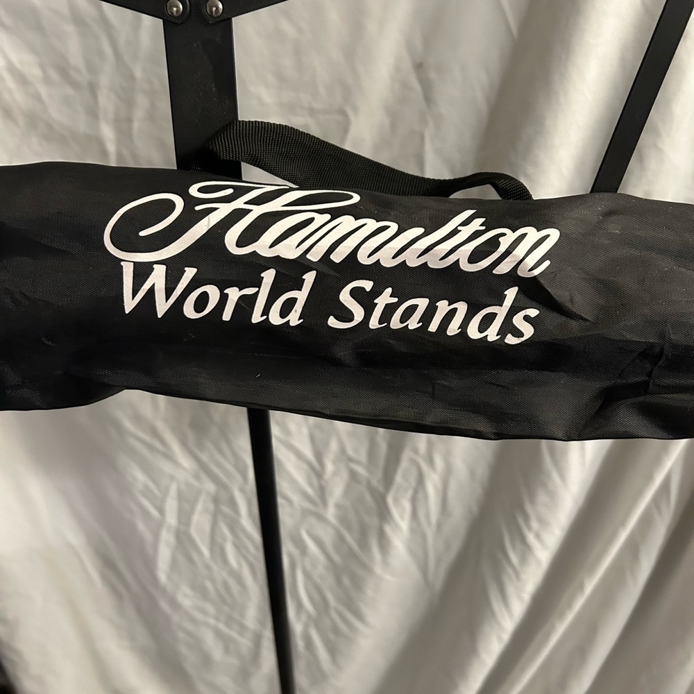 Hamilton World Stands Black Stand